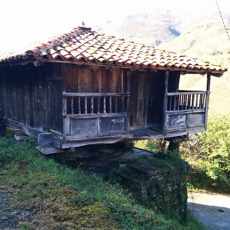 Villa Casa La Parra Villar de Vildas Esterno foto