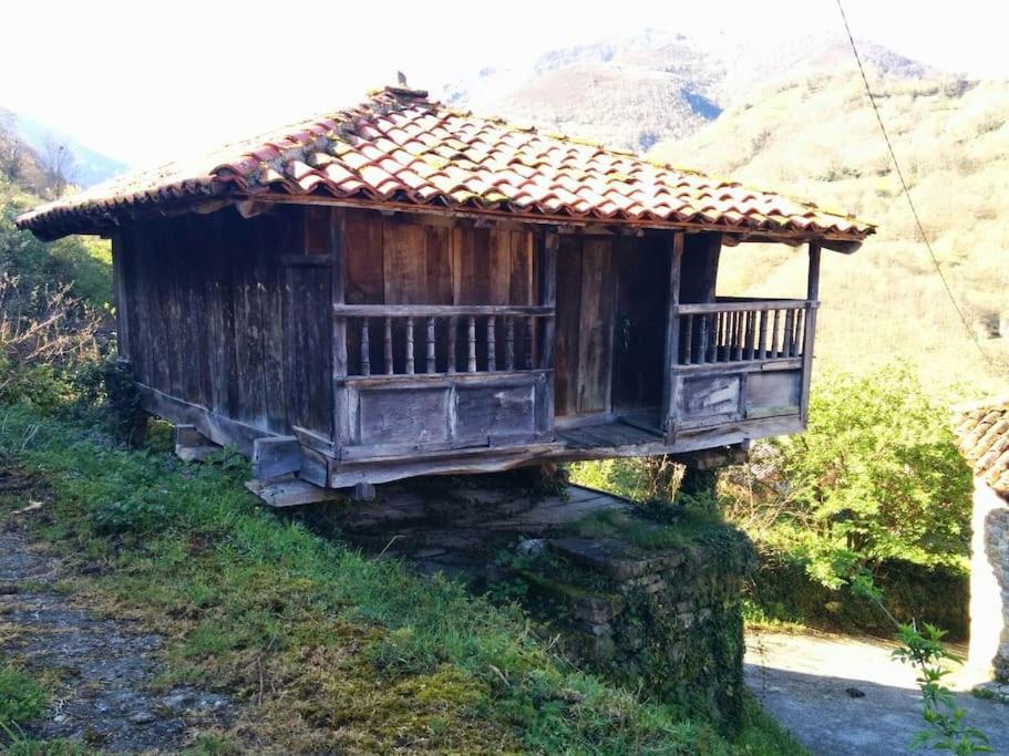 Villa Casa La Parra Villar de Vildas Esterno foto